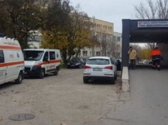 Любовник проник в больницу и искромсал ножом 23-летнюю женщину