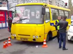 Кличко потребовал «жестких действий» после гибели мужа и жены под колесами маршрутки