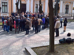 Провал платформы DA: инициированная Нэстасе акция протеста против Додона собрала всего несколько десятков человек, включая журналистов 