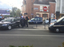 Женщину с мужчиной и двумя детьми застрелили на вокзале во Франции