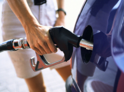 Скандал с дизелем: АЗС проверяют из-за массовых жалоб