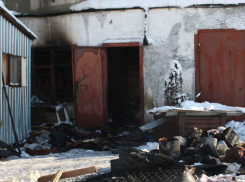 При пожаре на мебельной фабрике в Приднестровье пострадала 80-летняя женщина