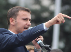 Депутату от партии Нэстасе надоела Молдова и он собрался эмигрировать