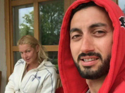 Фото секса обнаженной Анастасии Волочковой с молодым любовником слили в Сеть хакеры