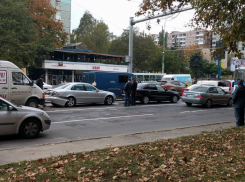 На бульваре Дачия столкнулись сразу пять автомобилей