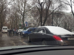 Зима не сдается: этой ночью в Кишиневе выпал снег 