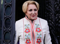 Впервые премьер-министром Румынии стала женщина: блондинка заняла кресло после скандала