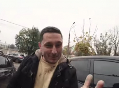 Активисту СтопХам залили лицо цементом