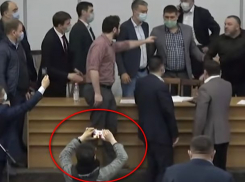 Скандал на заседании мунсовета – случайность или заранее подготовленная акция? 