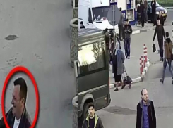 Жителя столицы разыскивают за воровство рекламного баннера