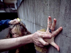 Самым бездарным преступником может стать насильник, который подарил жертве свой телефон 