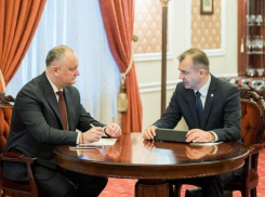 Додон поздравил Кику с днем рождения