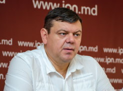 Политический эксперт вооружился после «жёсткого избиения» депутата