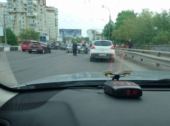 Авария на Виадуке: два автомобиля сильно повреждены