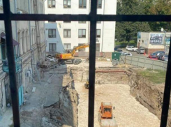 Тревога - здание Национальной Библиотеки может пострадать из-за строящейся парковки