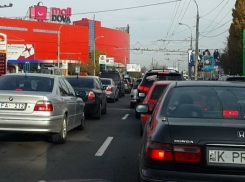 Новая неделя в Кишиневе традиционно началась с пробок