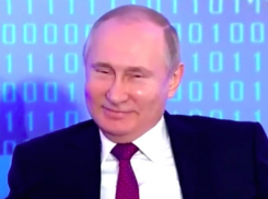 Путин предложил изнасиловать в анекдоте доярку вместо тракториста