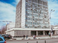 На зарплаты в Нацбанке потратили 7,5 млн долларов. В 2 раза больше, чем в Беларуси