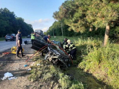 Жуткая авария на трассе Кишинев-Леушены: один человек погиб, четверо ранены