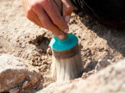В селе Кэрбуна Яловенского района найден артефакт возрастом в 1 700 лет