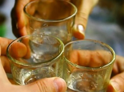 Нелегально проникший в Россию гражданин Молдовы убил своего товарища за обмен еды на водку