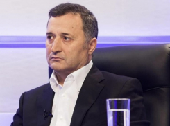 Зарплата 6 000 евро в месяц аналитику: Филат раскритиковал PAS за траты