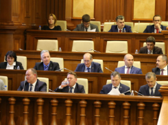 Теперь официально: У Молдовы новое правительство и премьер