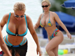 Аппетитными формами в откровенных бикини президент Хорватии «отодвинула» секс-звезд Playboy