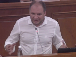 Не поддерживайте тех, кто сейчас уходит, не отвечайте за совершенные ими преступления, - Чебан
