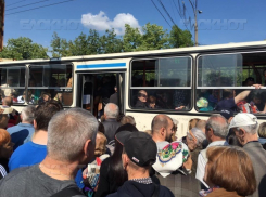 Бесплатными автобусами на поминальные дни в Кишиневе воспользовались более 64 тысяч горожан 