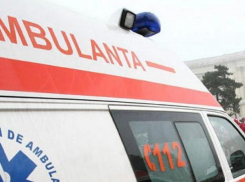 Девочка родила разлагающегося ребенка после грубого поведения медсестры скорой помощи