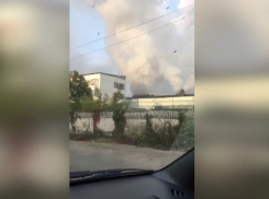 Пожар в Кишиневе - горит склад