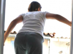 Женщина и ее любовник рухнули с балкона чужой квартиры в Рыбнице