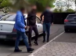 В Кодру женщина пришла помолиться Богу и осталась без автомобиля