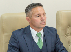 КС в настоящее время работает на президента, но в ущерб Конституции, - эксперт  