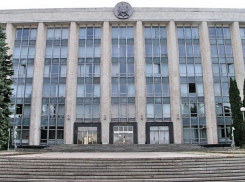 В здании правительства РМ проходят обыски