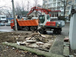 В Кишиневе продолжается демонтаж незаконных строений