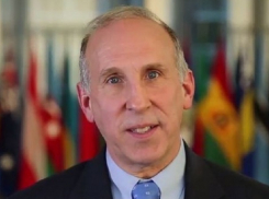 Посол США потребовал от парламента принять скандальный закон о запрете российских телеканалов