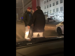 В Кишиневе неадекват бросался под колеса машин с криками «убей меня»