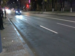Недавно уложенный асфальт на столичном проспекте Штефана чел Маре уже «поплыл», а нанесенная разметка стерлась 