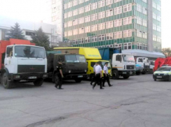 Скандал в Бельцах: Павла Филипа решили встретить гружеными мусоровозами