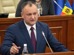 Додон: Не позволим Санду с ее желтой лентой устроить Майдан в Молдове