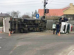 Микроавтобус и грузовик перевернулись после столкновения в Одессе: пострадали 11 человек