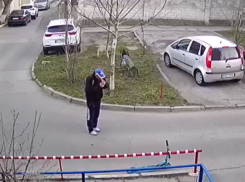 В Кишиневе воришка украл...детский самокат