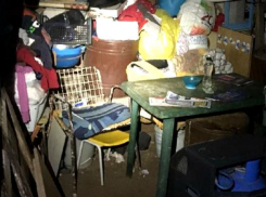 Извращенец насиловал беременную секс-рабыню из Румынии и заставлял ее детей избивать мать 