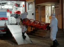 В Молдове лишь одна специализированная капсула для перевозки больных коронавирусом