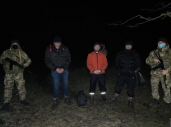 Граждане Молдовы пытались нелегально пересечь границу и попались украинским пограничникам