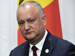 Президент хочет принятия закона, запрещающего депутатам гулять налево