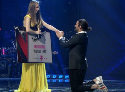 Юная блондинка из Молдовы сенсационно стала победительницей конкурса Vocea României 2017