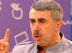 Громкий скандал из-за знаменитого педиатра и телеведущего: «променял Майдан на деньги»